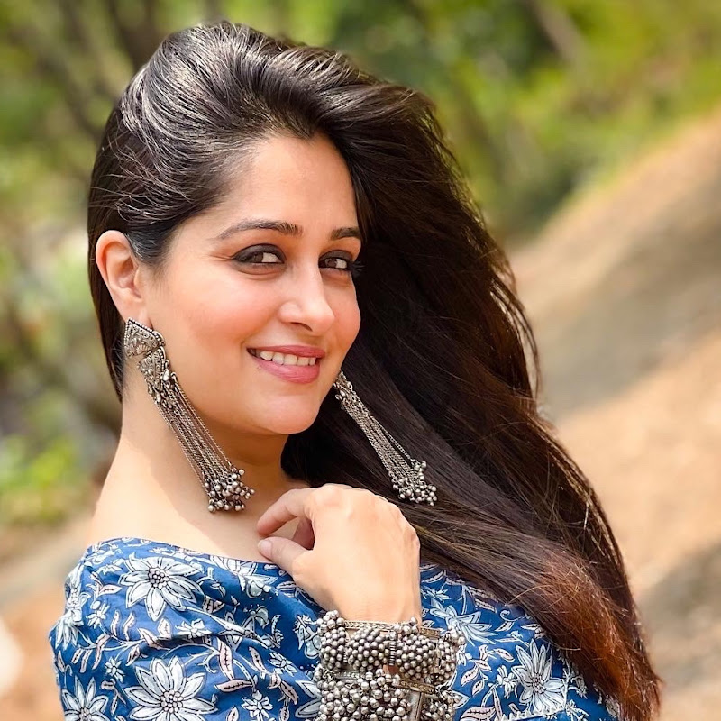 Dipika Ki Duniya