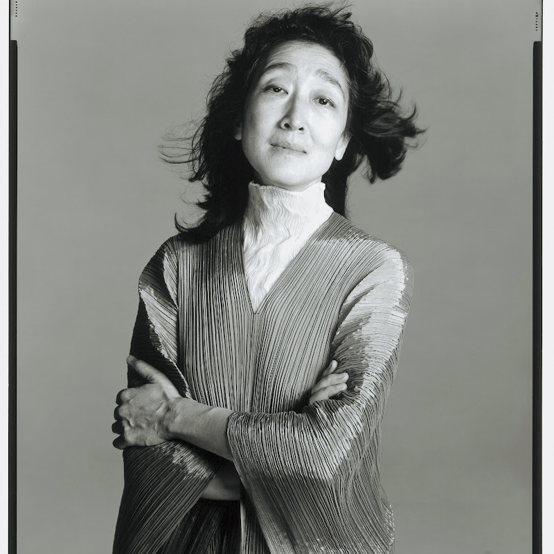 Mitsuko Uchida - Topic