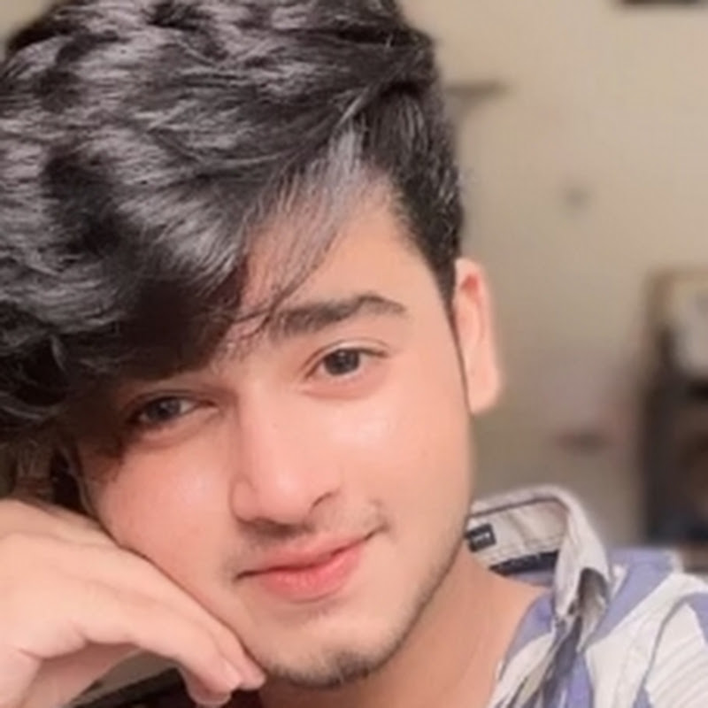 𝐒𝐮𝐦𝐢𝐭 -𝐘𝐚𝐝𝐚𝐯