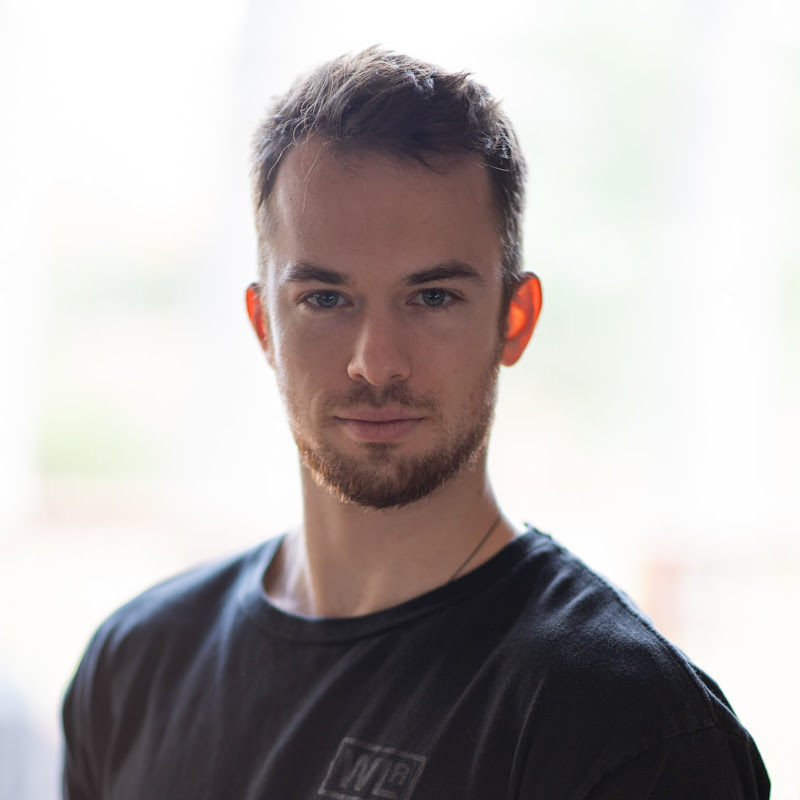 Elliott Tucker