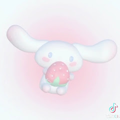 Thea Shorts Movement 