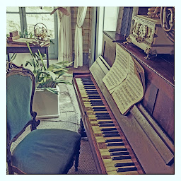 Piano Vibes - Topic