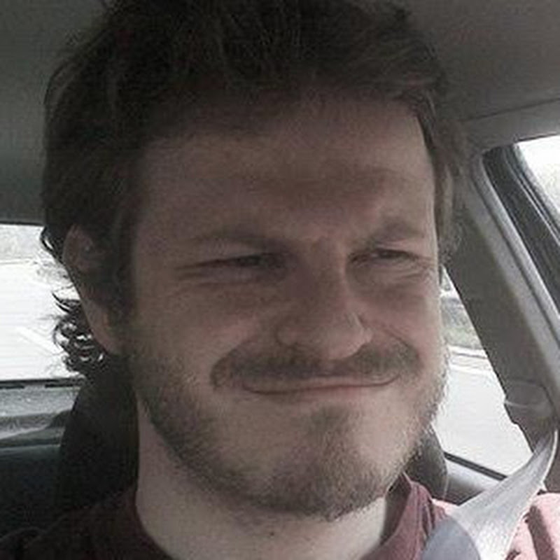 grubernitsch [kroo-baah-neech] Logo