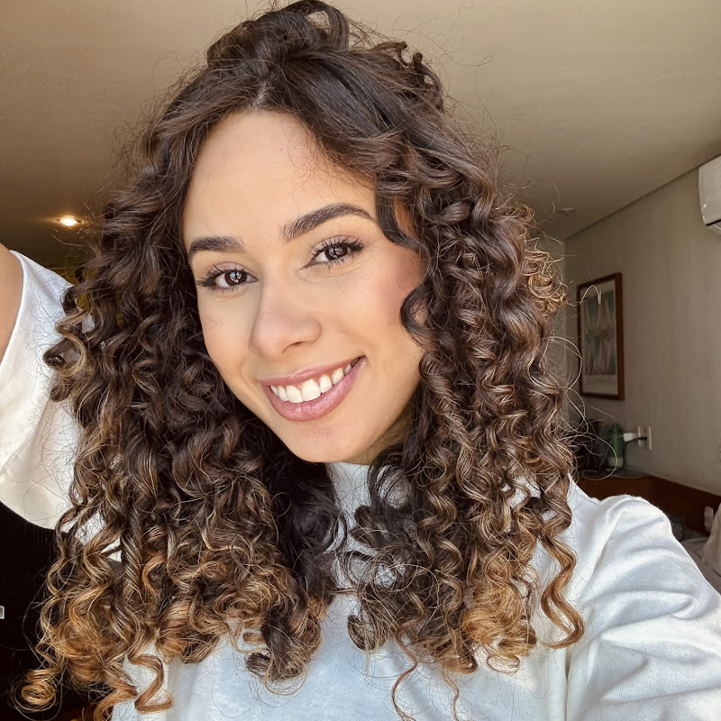 Thainá Alves