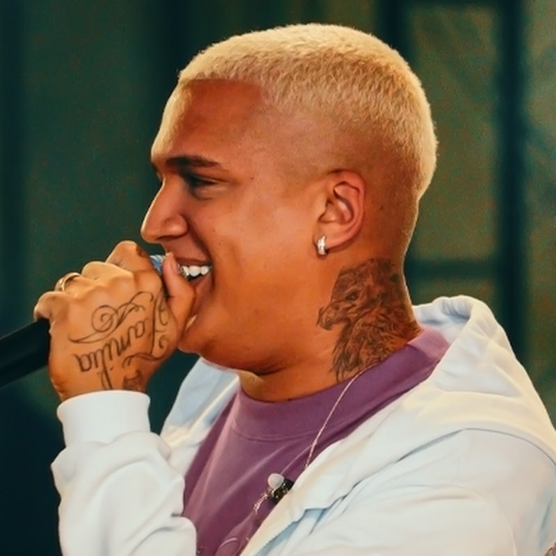 Cantor Paulinho Oficial