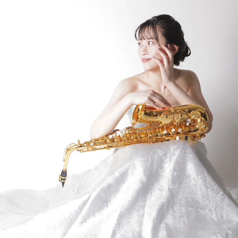 陬波花梨 Suwa Karin | Saxophonist