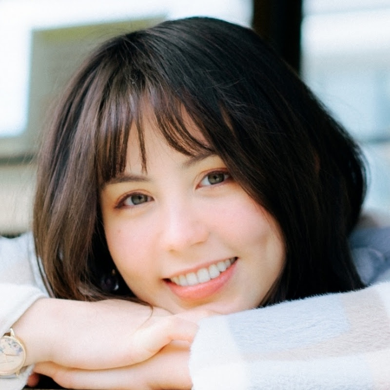 ASMR BlueKatieのサムネイル