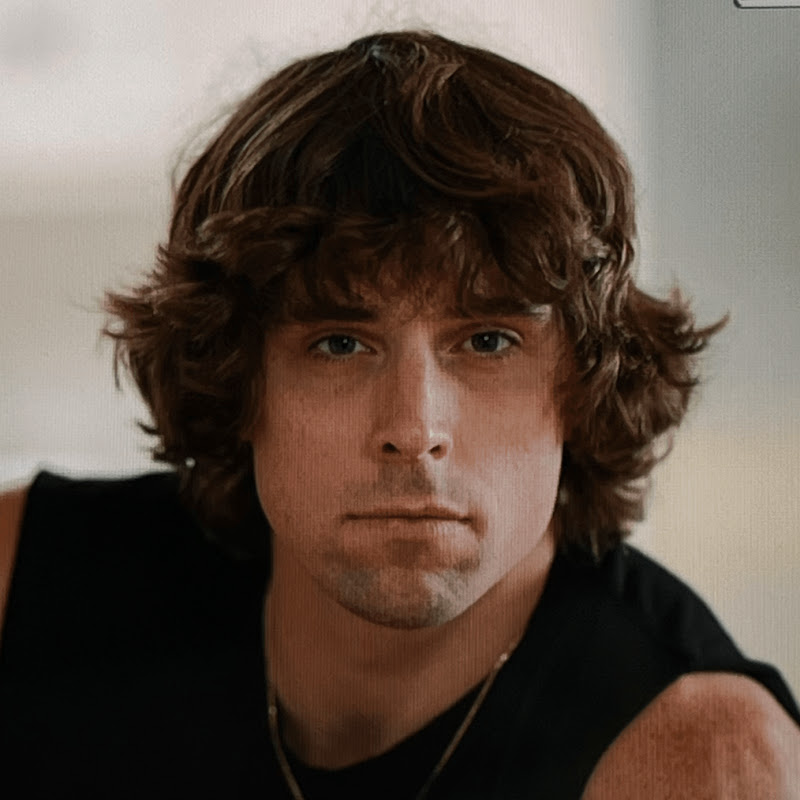 Julian Dorey Daily Logo