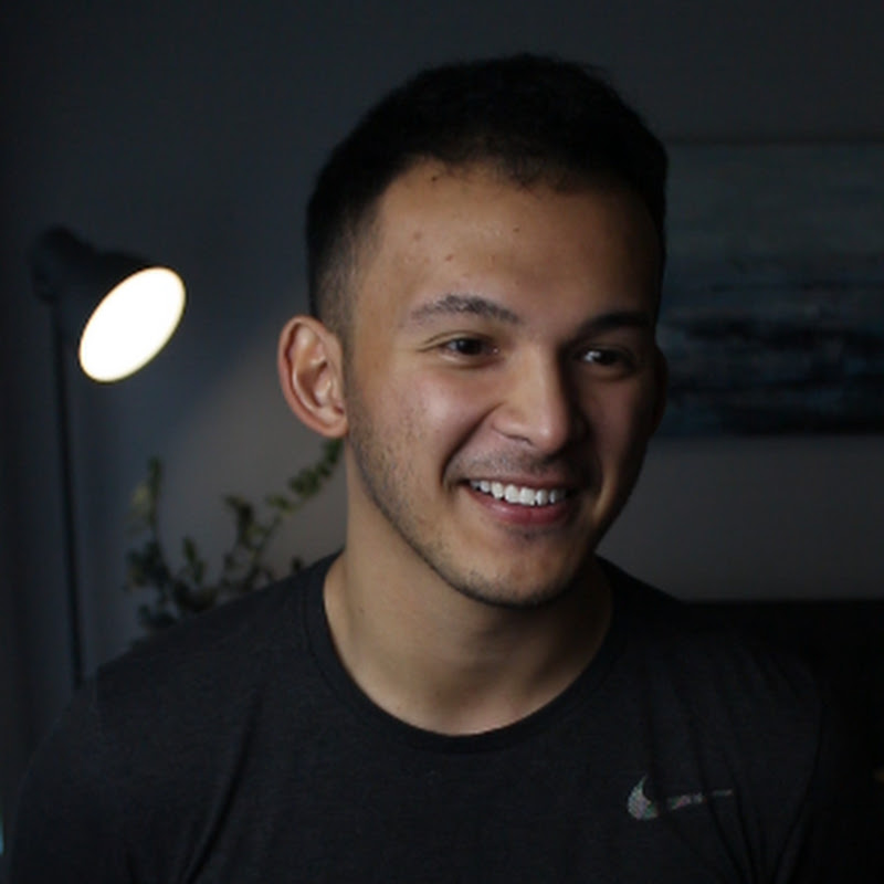 PAOLO PLAYS GAMES