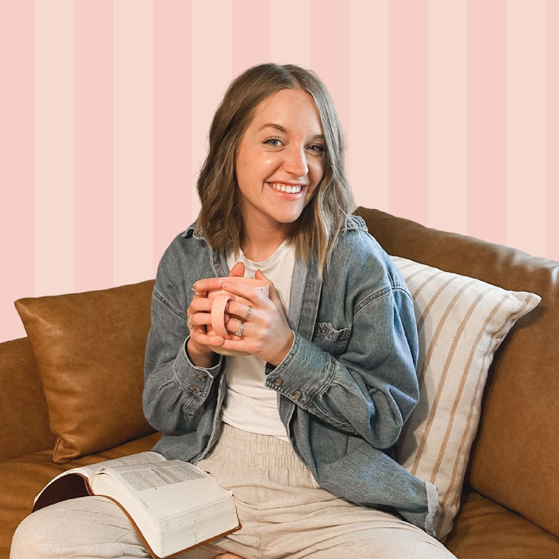 Emma Grace | Christian Motherhood Unfiltered 💫