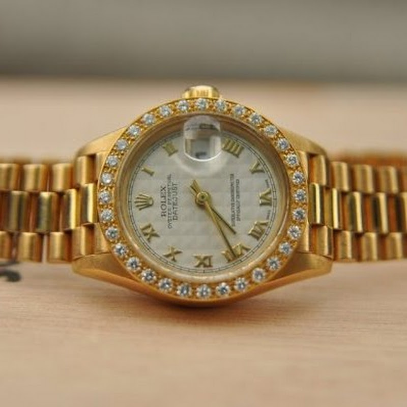 Huỳnh Tâm Đồng Hồ Cổ