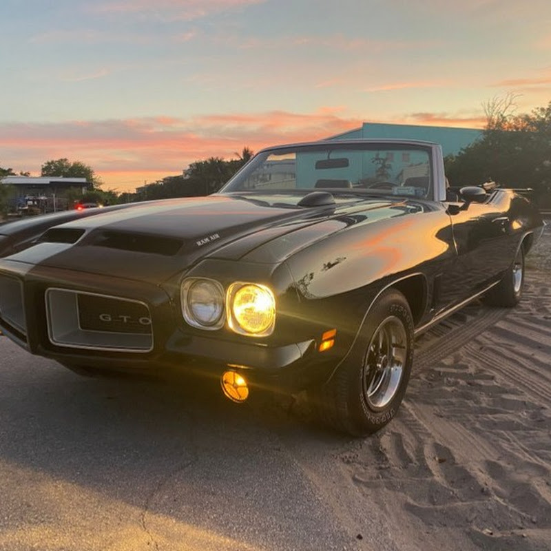 Modern Classic & Muscle Cars of South FL