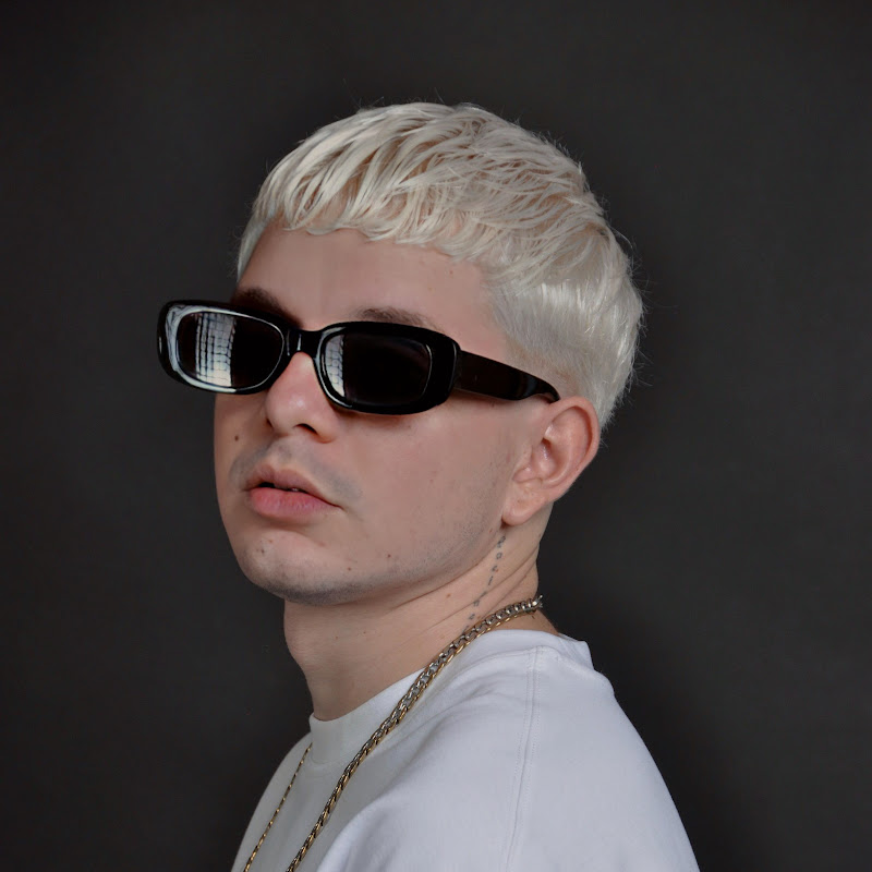 Hire Luis Macho — Music & Audio YouTube creator for sponsorships