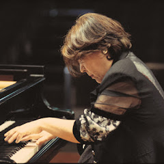 Fujiko Hemming - Topic