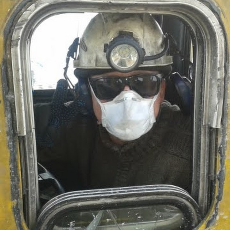 Оператор КАТ Экскаватор-погрузчик Logo