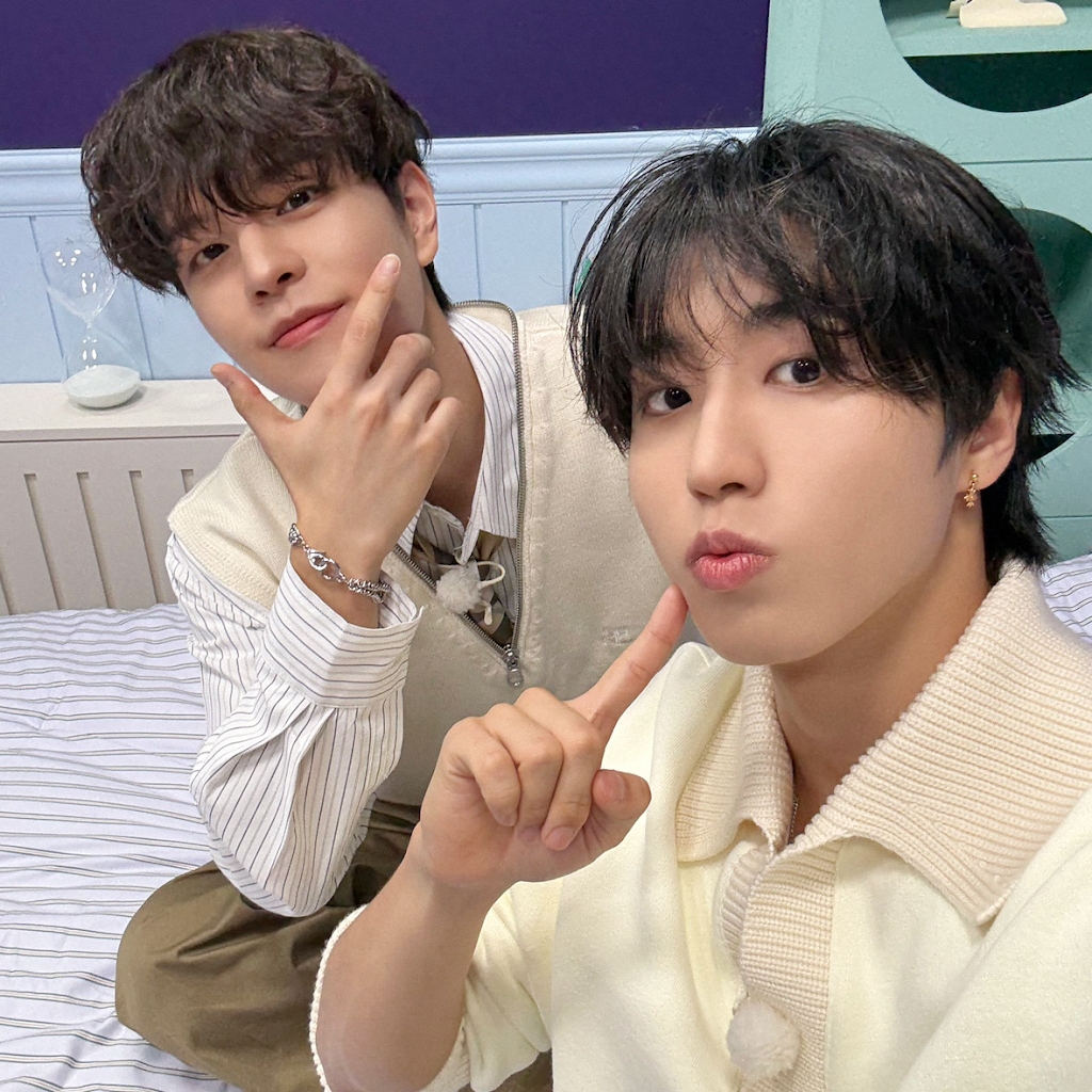 Stray Kids - YouTube