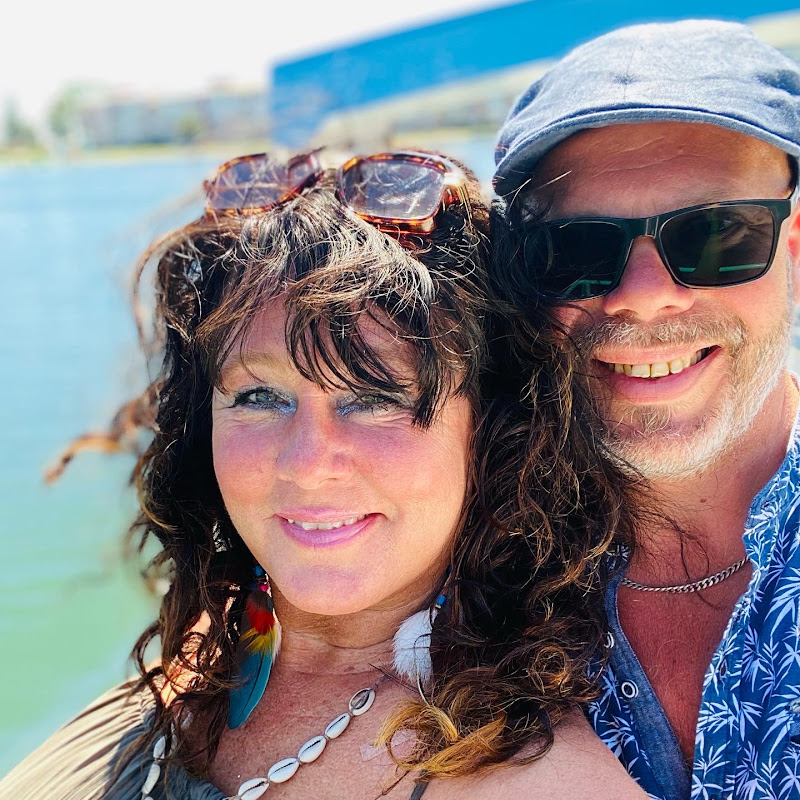 GlampingExplorer | Vanlife & Campervan Travel 