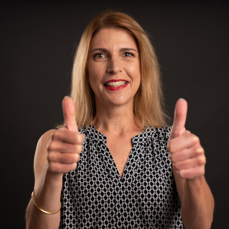 Luxembourgish with Anne