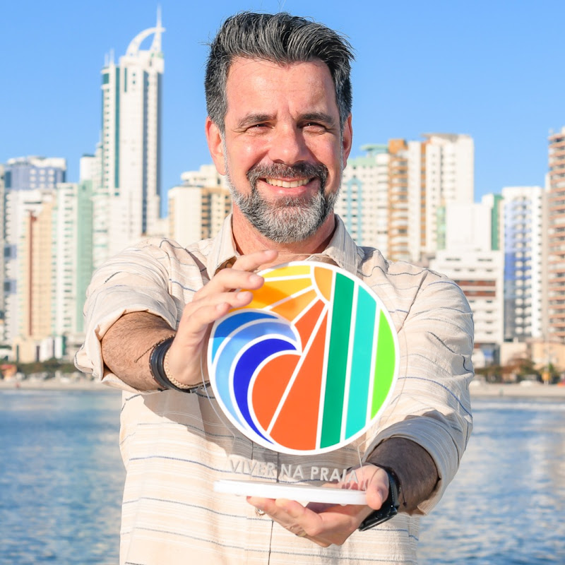 Viver na Praia com Demian, em Balneario Camboriu