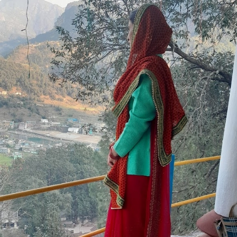 Hire Stitch Craft Professionals — Photography Tutorials & Showcases YouTube creator for sponsorships