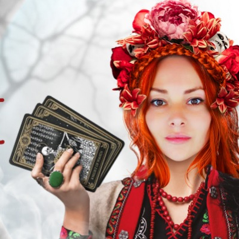 Yuliia Magic Tarot  Logo