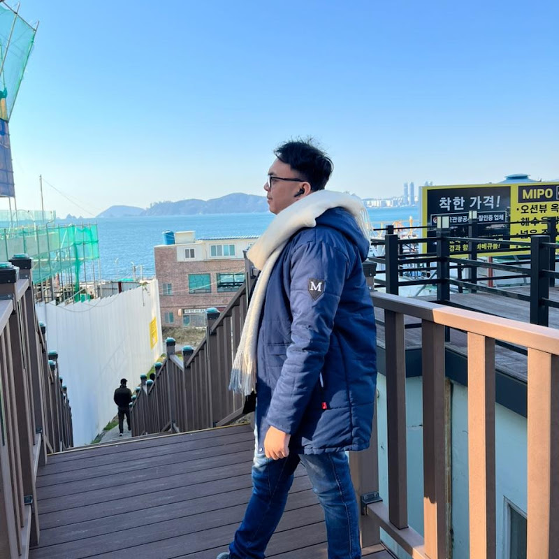 Hendrik - Konsultasi Keuangan