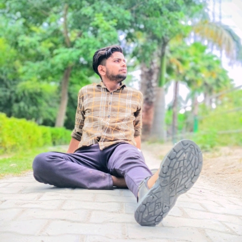 The rocky prajapati vlogs