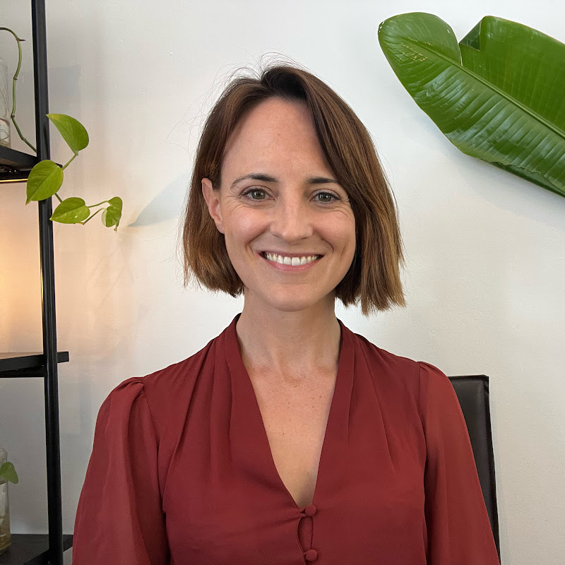 Dr Gemma Sampson