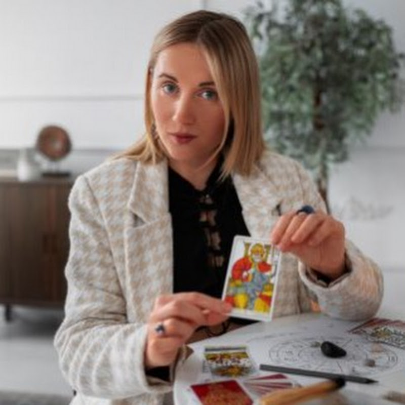 ТАРО-ОРАКУЛ-ГАДАНИЯ