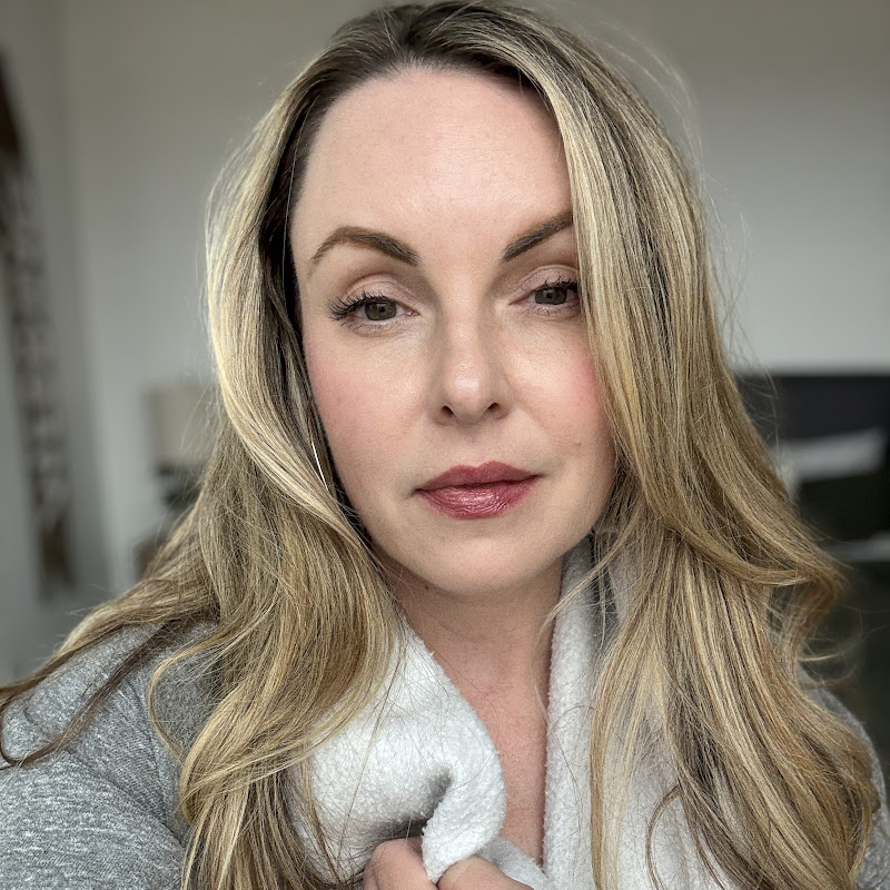 Elle Leary Artistry icon