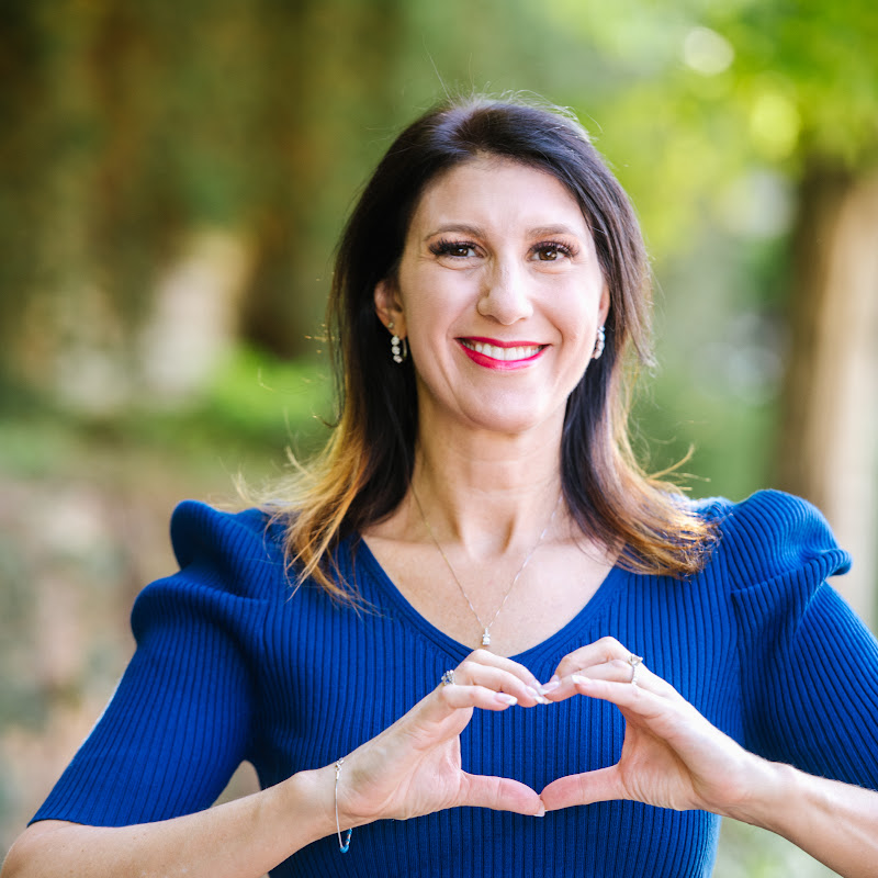 Lisa Thomas, Licensed Relationship & Sex Therapist