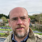 Stuart Bourne - Making gardening easier