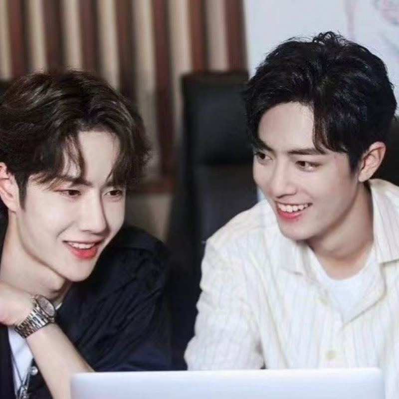 见一个嗑一个 Logo