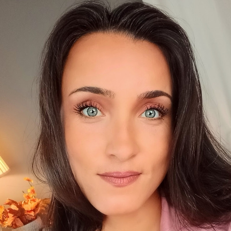 MiaHasDiggles