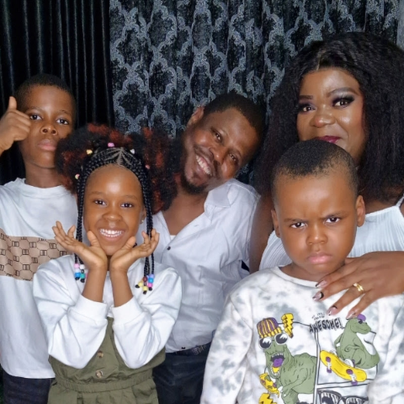 lizzy & Osa's family 