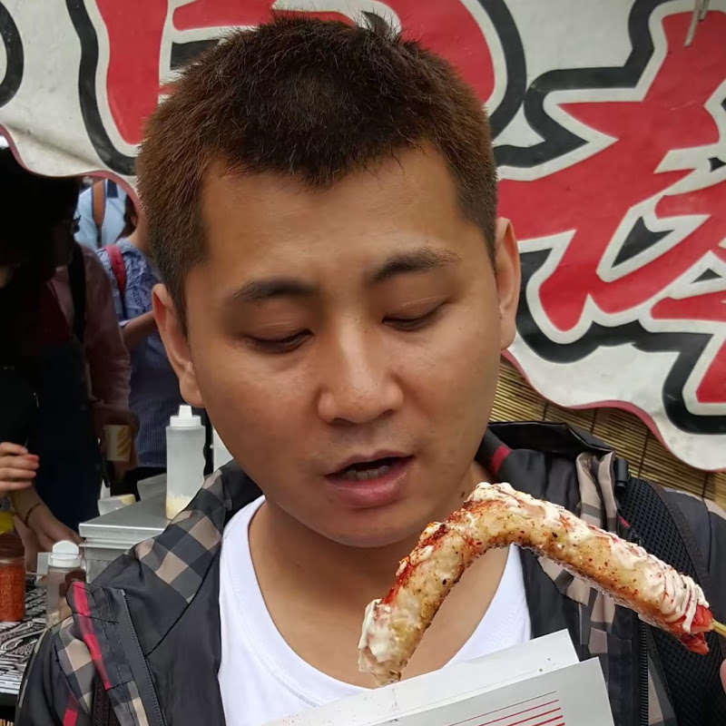 台灣粉鳥哥帶你吃美食 YouTube 頻道頭像