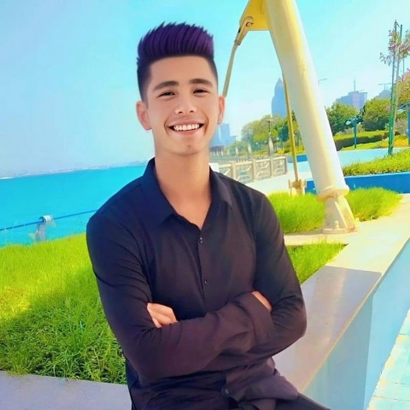 Hire 𝚂𝚄𝚁𝙰𝙹 YT — Podcasts (Entertainment Focused) YouTube creator for sponsorships