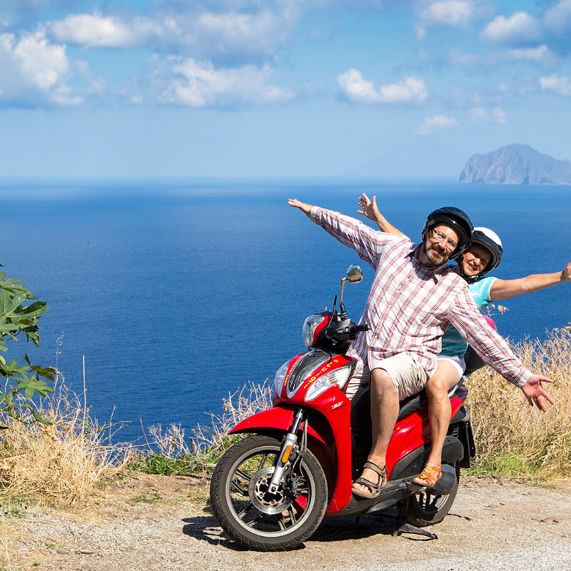 Владимир Кот - репортажи онлайн Logo