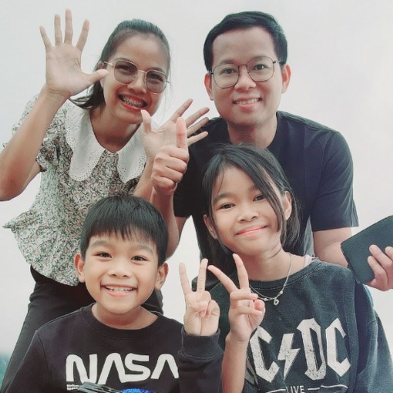 รุ่งวรา family​