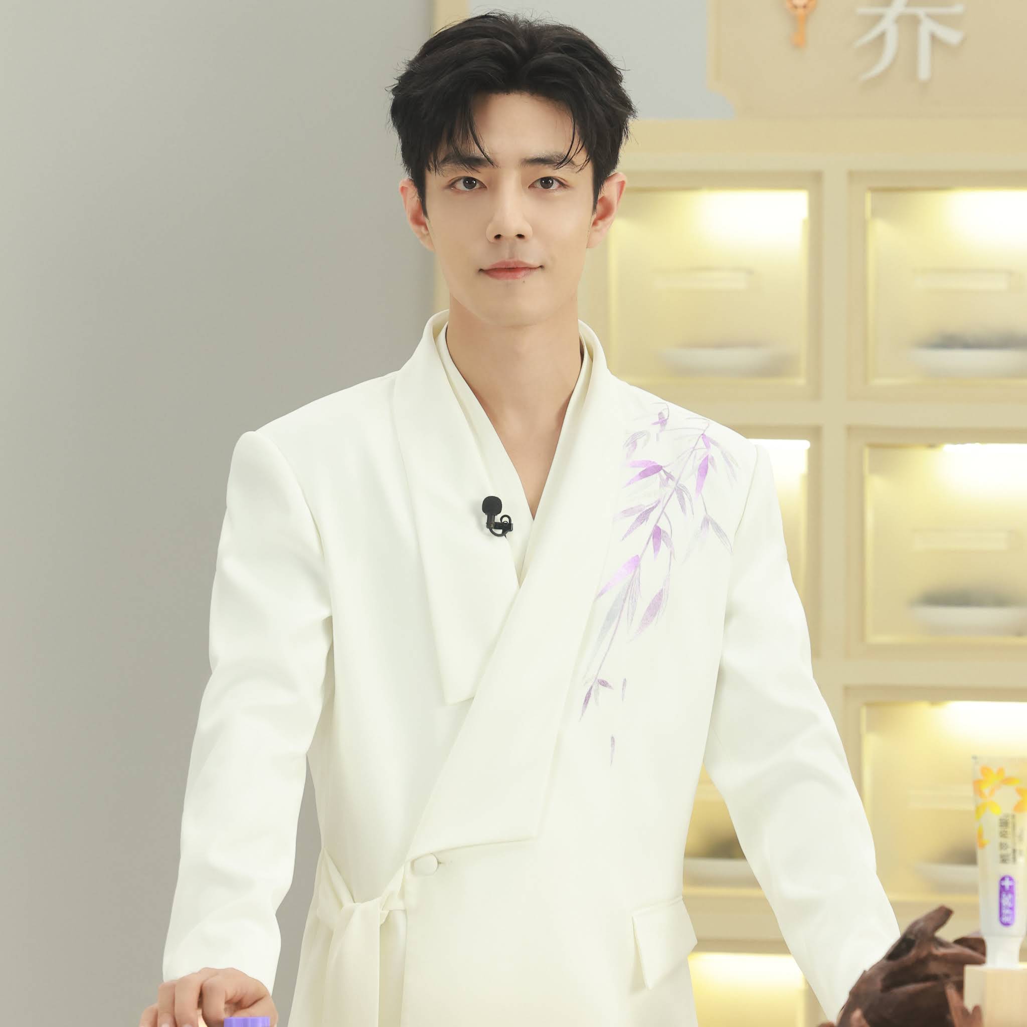 Post from 肖战影音会DAYTOY•Xiao Zhan - YouTube