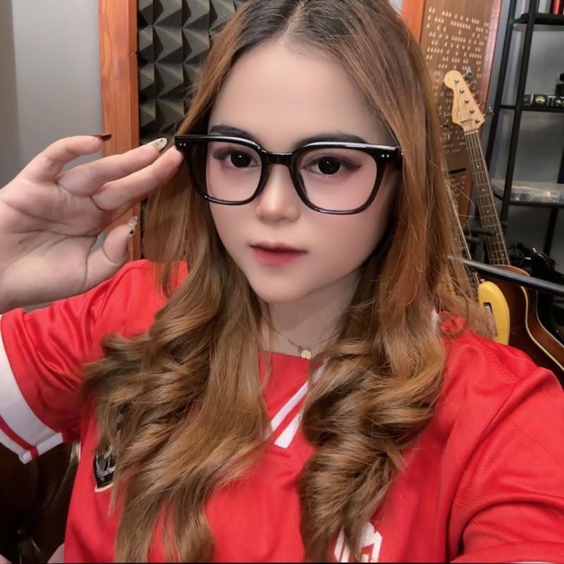 Kalia Siska Official