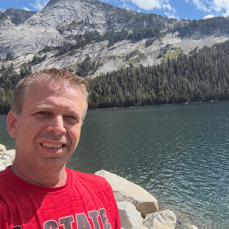 M Wooten: Acapella Singing Worship & Devotional