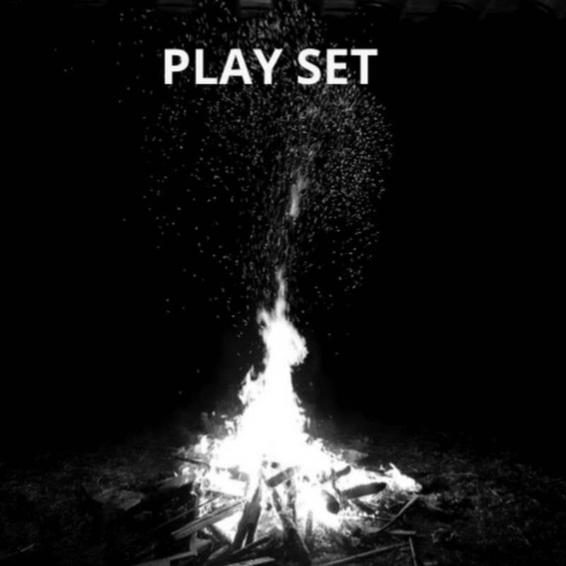 PLAY SET
