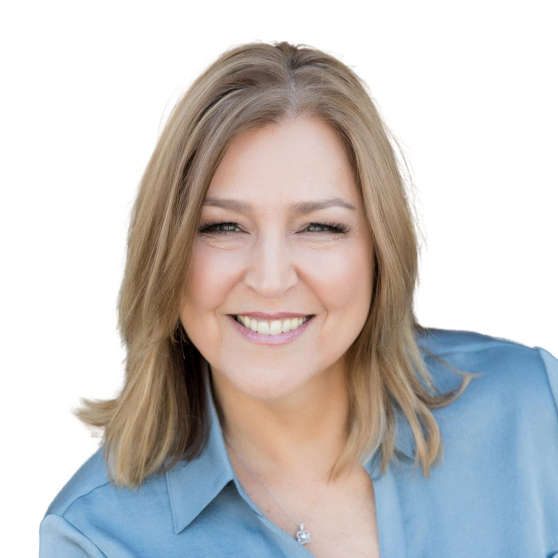 Michele Saar, Real Estate Broker