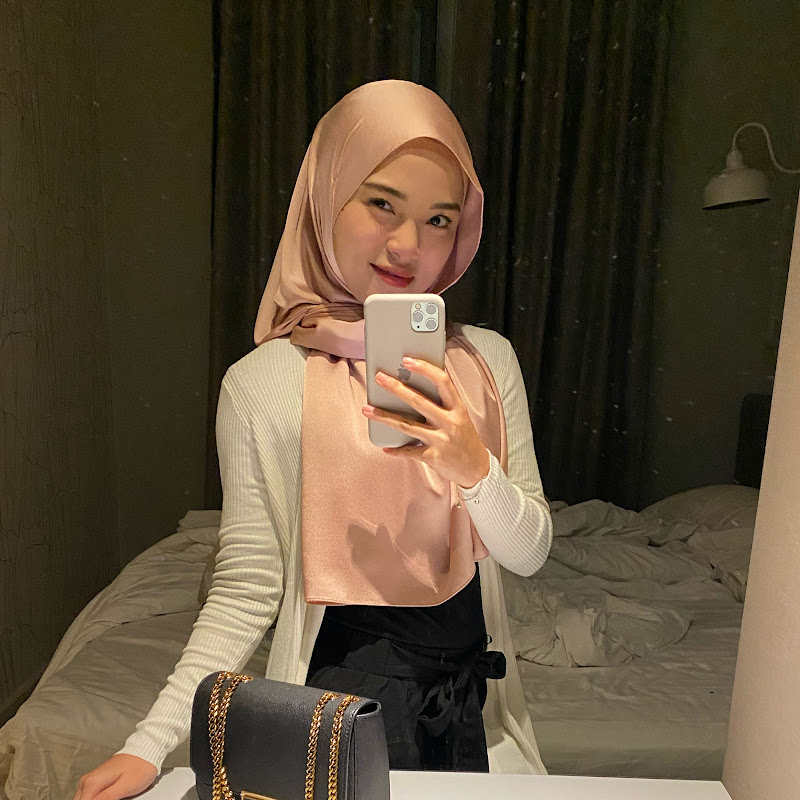 Ainiza Hamdan