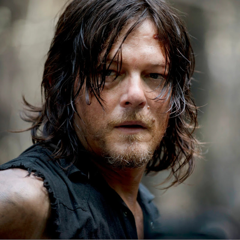 He woke up from a coma in the middle of a zombie apocalypse 🧟