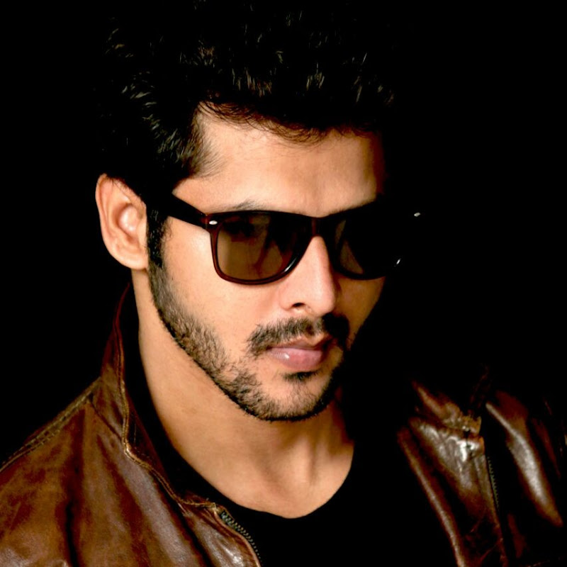 Akshay Ayaan