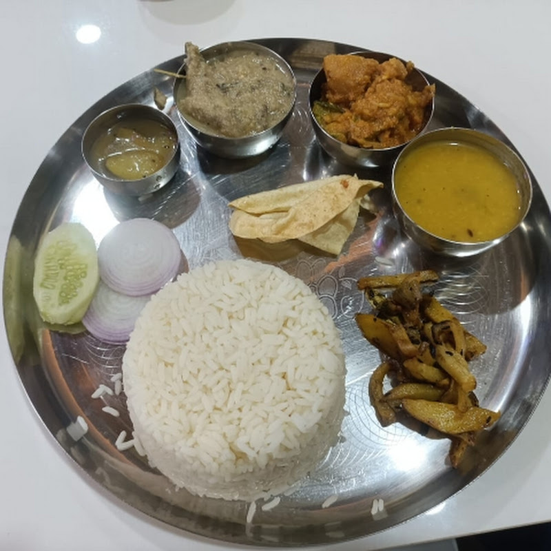 Hire Mammam er rondhonsala 🍛 — Food & Drink YouTube creator for sponsorships