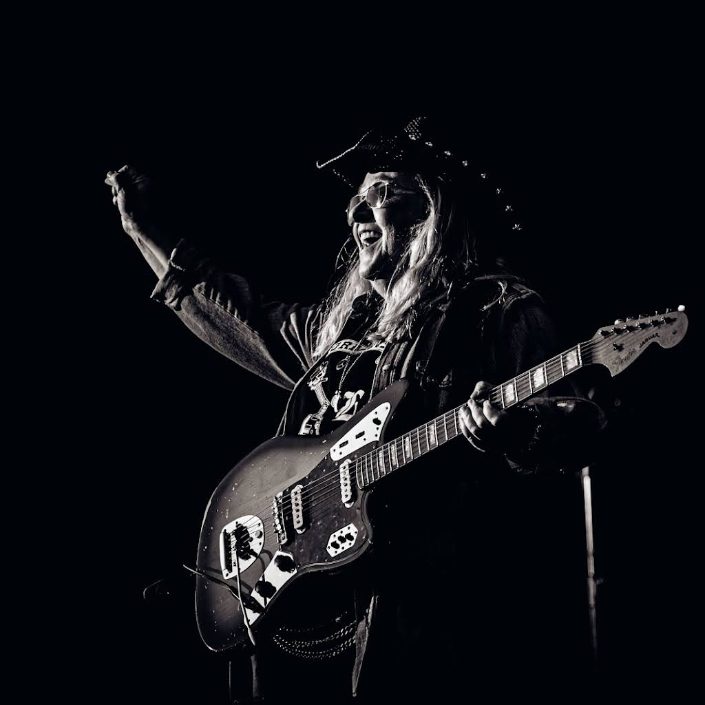 Melissa Etheridge - YouTube