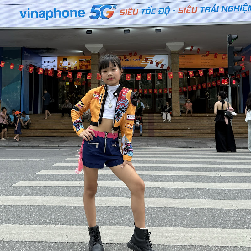 Alice Huyền My